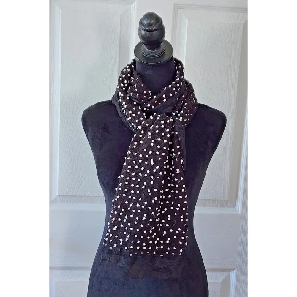 Black & White Lightweight Boucle Scarf with Lace Trim Size 78